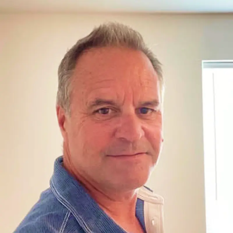 Professional headshot customer 4